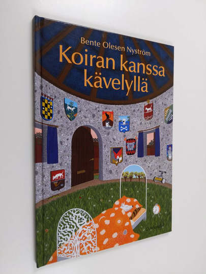 Bente Olesen Nyström : Koiran kanssa kävelyllä