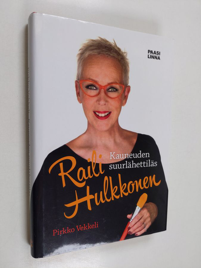 Pirkko Vekkeli : Kauneuden suurlähettiläs : Raili Hulkkonen