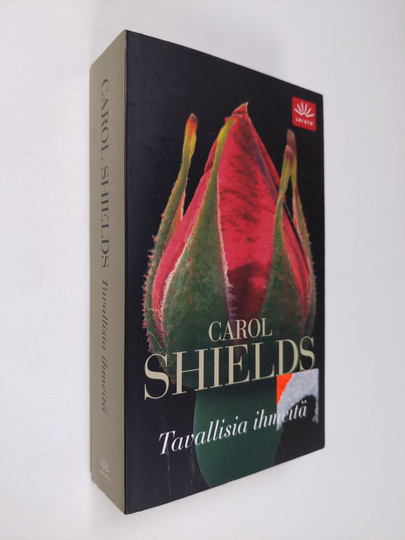 Carol Shields : Tavallisia ihmeitä : kootut novellit
