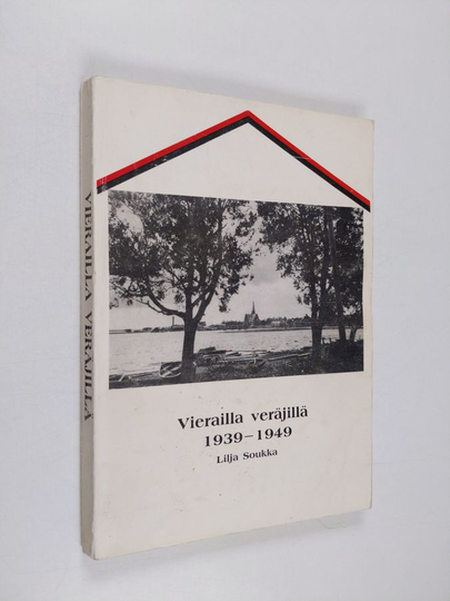 Lilja Soukka : Vierailla veräjillä