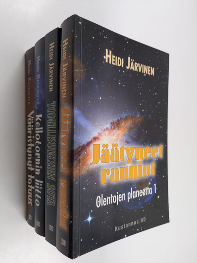 Heidi Järvinen : Olentojen planeetta 1-4 ; Jäätyneet rauniot ; Todellisuuksien sota ; Kellotornin liitto ; Vääristynyt totuus