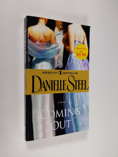 Danielle Steel : Coming out