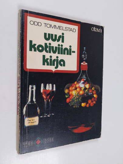 Odd Tommelstad : Uusi kotiviinikirja