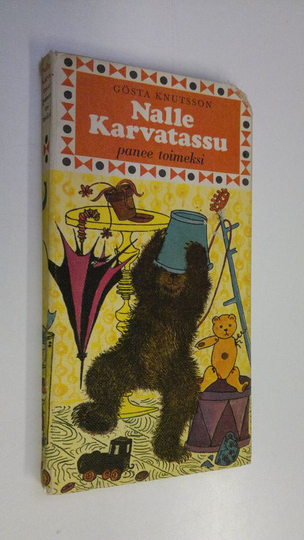 Gösta Knutsson : Nalle Karvatassu lähtee maailmalle