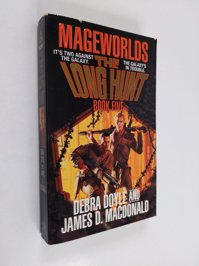 James MacDonald ym. : The Long Hunt