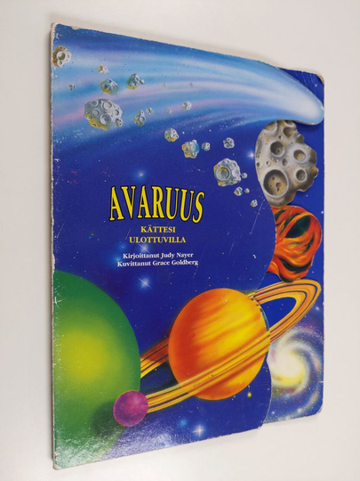 Judy Nayer : Avaruus kättesi ulottuvilla