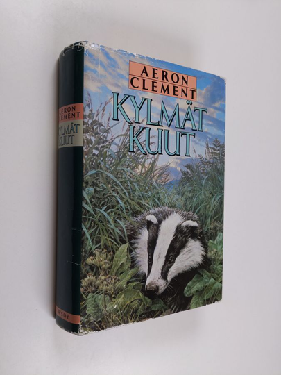 Aeron Clement : Kylmät kuut