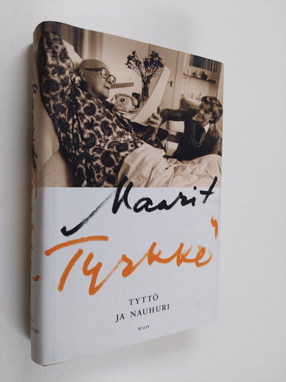 Maarit Tyrkkö : Tyttö ja nauhuri