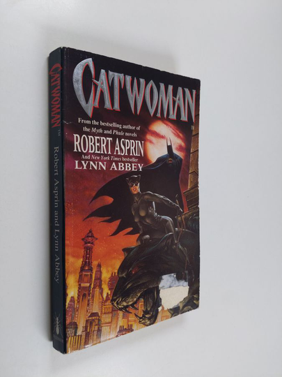 Robert Asprin ym. : Catwoman - Tiger Hunt