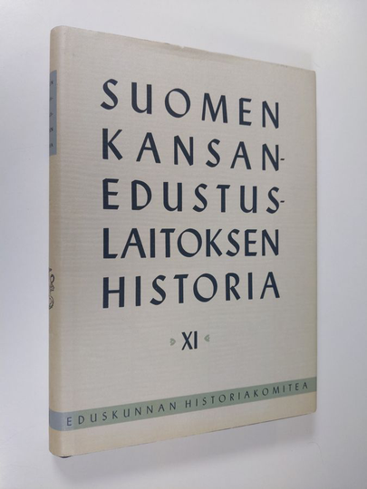 Suomen kansanedustuslaitoksen historia osa 11 : Eduskunnan valtuudet ja suhde muihin ylimpiin valtionelimiin