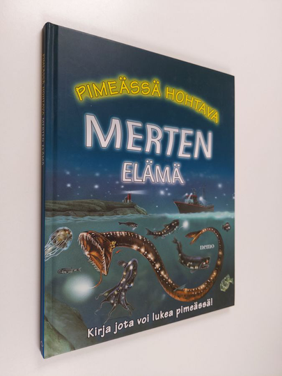 Nicholas Harris : Pimeässä hohtava merten elämä