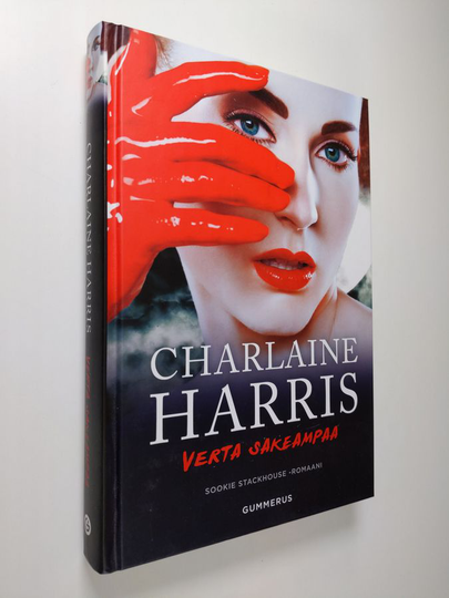 Charlaine Harris : Verta sakeampaa