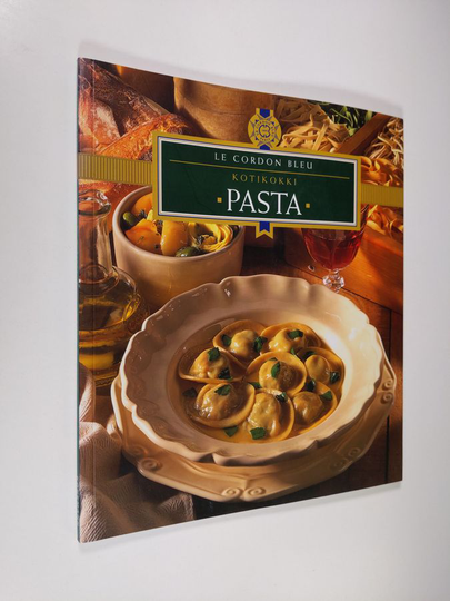 Kay Halsey (toim.) : Pasta