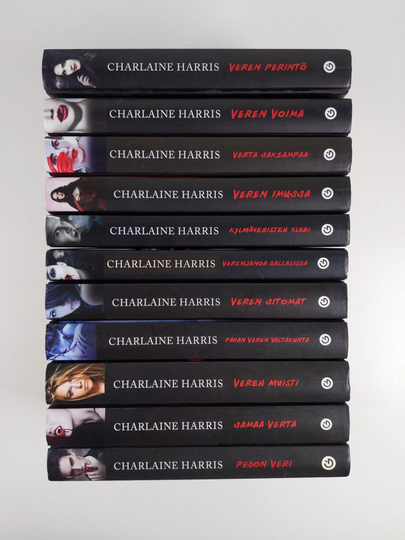 Sookie Stackhouse -paketti (11 kirjaa, puuttuu osat 12 ja 13) : Veren voima ; Verenjanoa Dallasissa ; Kylmäveristen klubi ; Veren imussa ; Verta ...