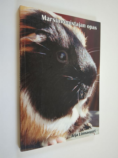 Arja Linnavuori : Marsunomistajan opas