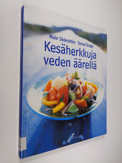 Malin Söderström : Kesäherkkuja veden äärellä