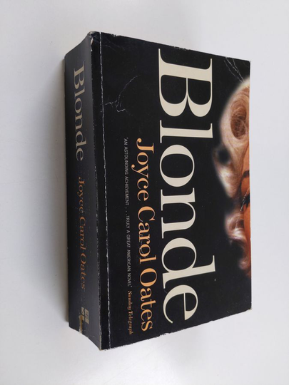 Joyce Carol Oates : Blonde : A novel