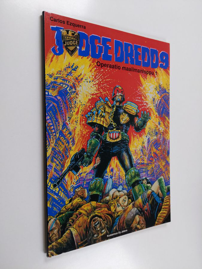 Carlos Ezquerra : Judge Dredd 9 : operaatio maailmanloppu 1