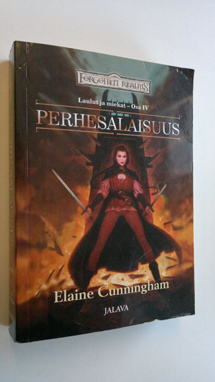 Elaine Cunningham : Perhesalaisuus
