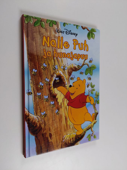 Marja Alopaeus (suom.) : Nalle Puh ja hunajapuu : Disneyn satulukemisto