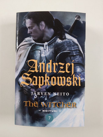 Andrzej Sapkowski : Järven neito the Witcher - Noituri 7