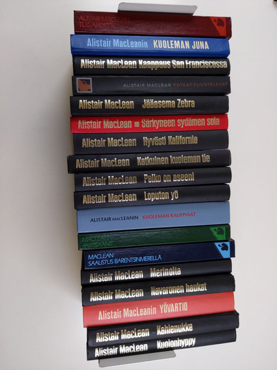 Alistair MacLean : Alistair MacLean -paketti (18 kirjaa)