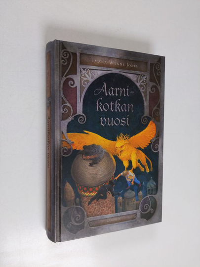 Diana Wynne Jones : Aarnikotkan vuosi