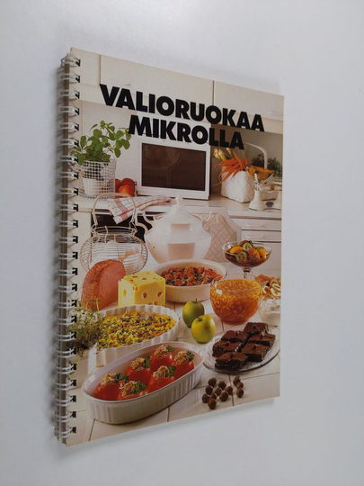 Mervi Melasniemi : Valioruokaa mikrolla