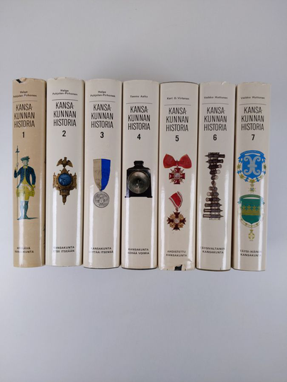 Kansakunnan historia 1-7 : Heräävä kansakunta ; Kansakunta etsii itseään ; Kansakunta löytää itsensä ; Kansakunta kerää voimia ; Ahdistunut ...