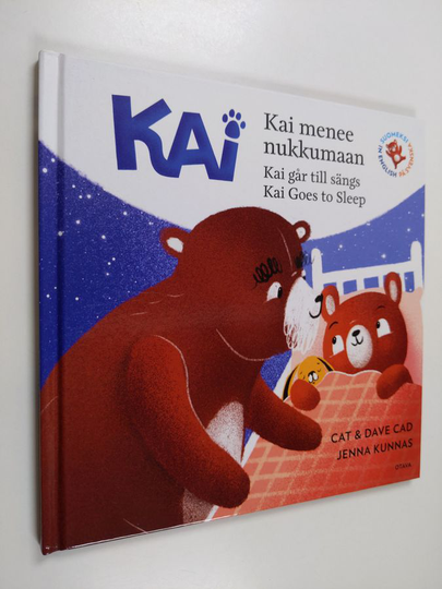 Cat Cad : Kai menee nukkumaan Kai går till sängs = Kai goes to sleep - Kai går till sängs - Kai goes to sleep